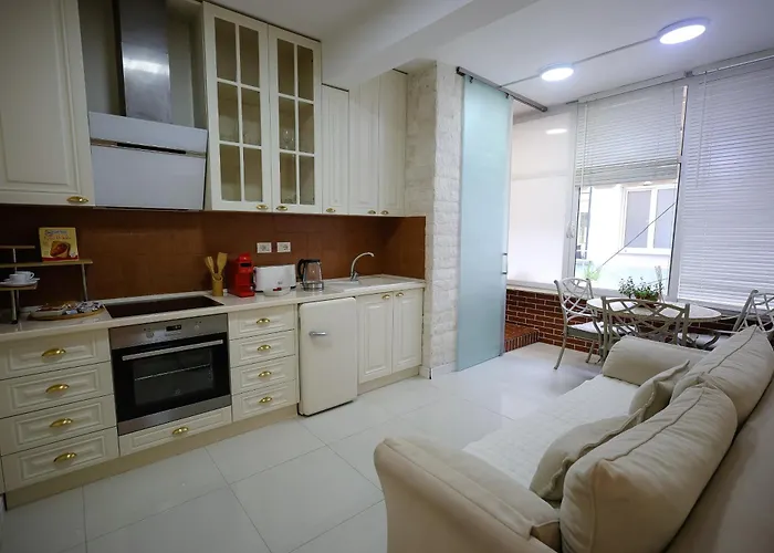 アパート Near Me ティラナ